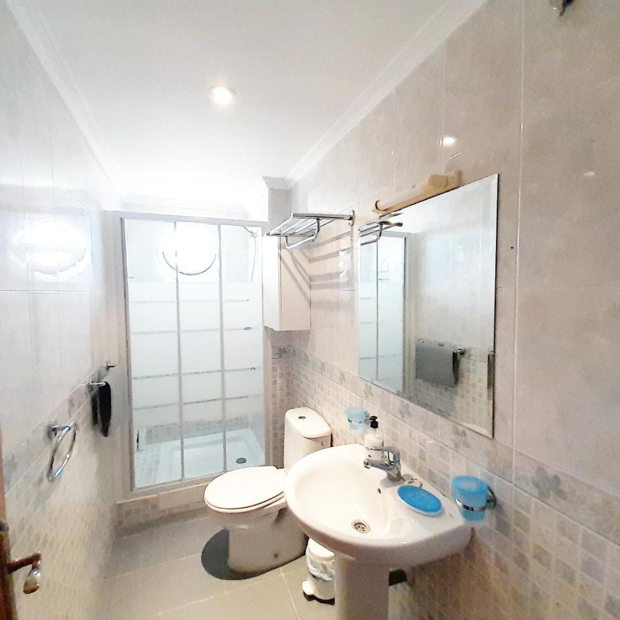 Apartamentos Vicenta Playa Carihuela Torremolinos Ngoại thất bức ảnh
