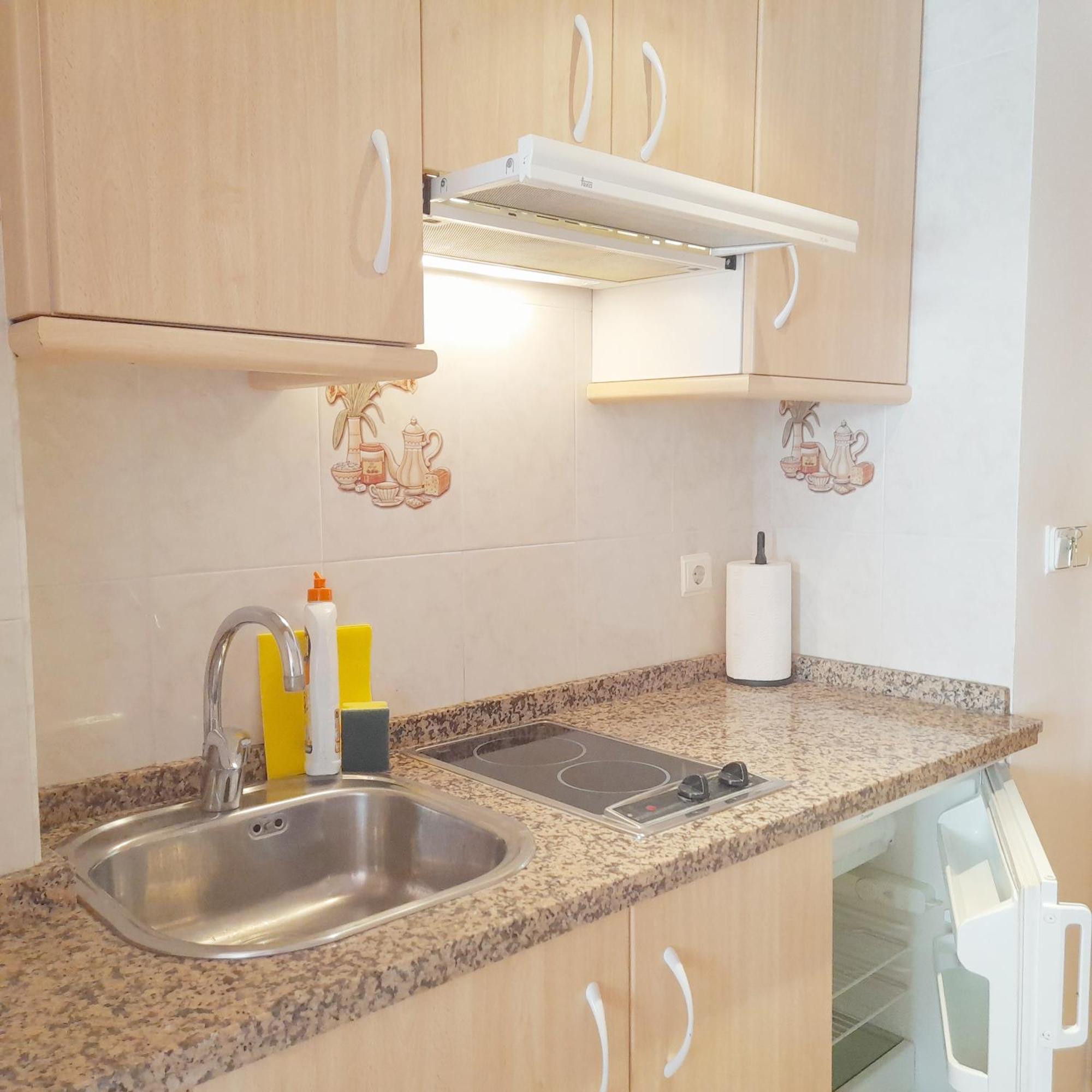Apartamentos Vicenta Playa Carihuela Torremolinos Phòng bức ảnh